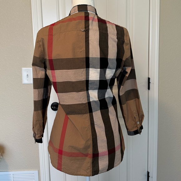 Women’s button down - Picture 4 of 9